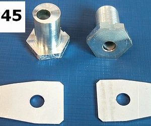 Excentrique de réglage de chasse triangle inférieur (la paire) + 2 pattes de blocage MP2062