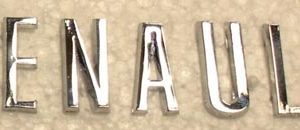 Jeu de lettres plastique chromées RENAULT 31mm (idem lettres en métal)