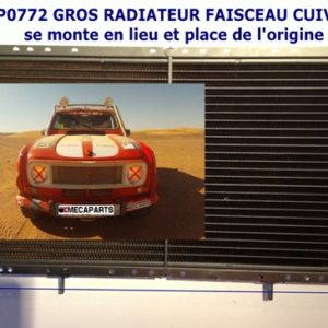 Gros radiateur cuivre R 4 spécial désert. va en lieu et place.